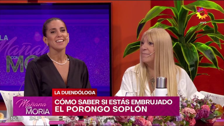 Cinthia Fernández y la Duendóloga.