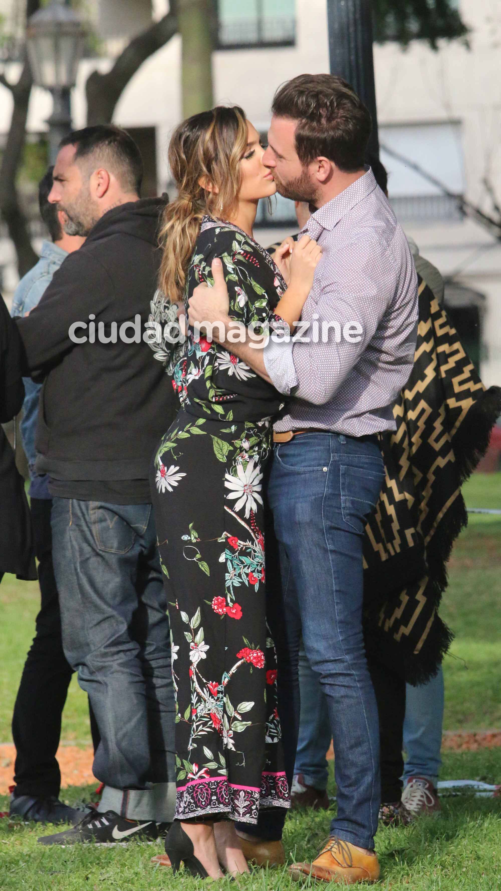 Ciudad encontró a Rocío Robles junto a su novio en Palermo (Fotos: Movilpress).