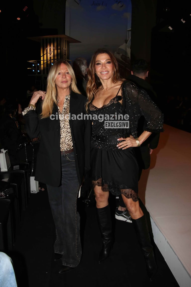 Claudia Fontán y Catherine Fulop en el BAFWEEK (Foto: Movilpress).