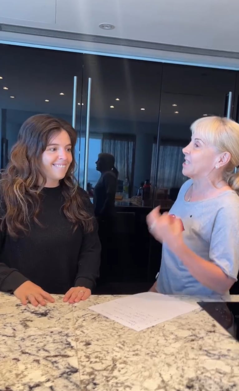 Claudia le hizo varios reclamos a Dalma.