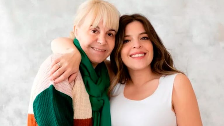 Claudia Villafañe mostró una tierna foto de Azul, su nieta recién nacida, hija de Dalma.