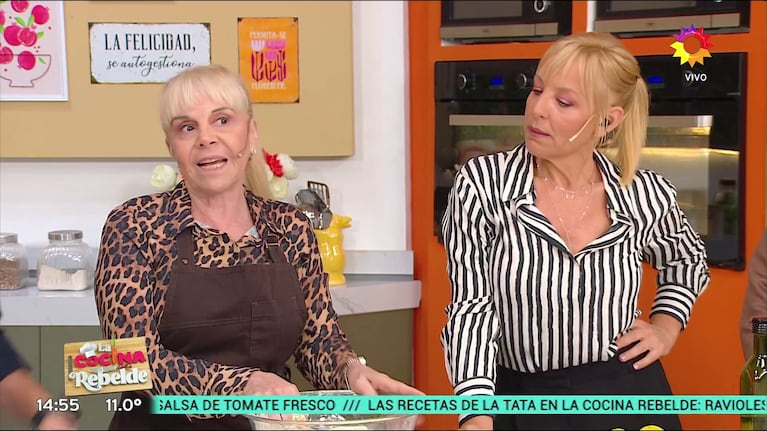 Claudia Villafañe y Jimena Monteverde.