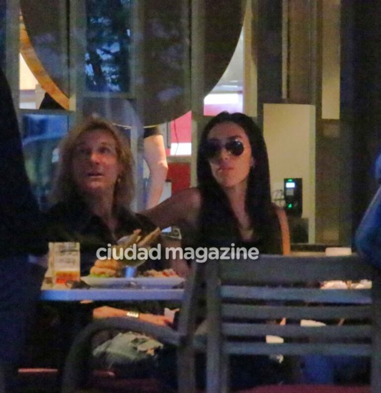 Claudio Caniggia y Sofía Bonelli, enamorados en Puerto Madero: las fotos de su salida romántica