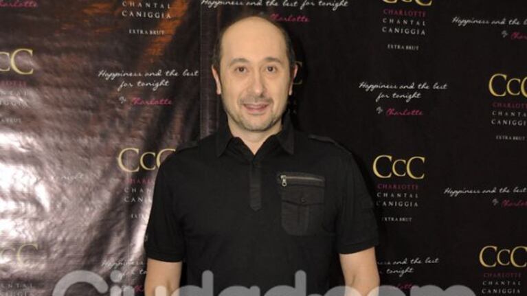 Claudio Cosano también acompañó a Charlotte Caniggia (Foto: Jennifer Rubio).