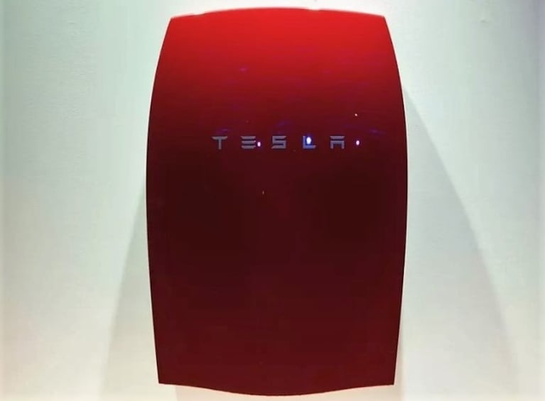 Clientes podrán adquirir productos Tesla de energía solar en Home Depot