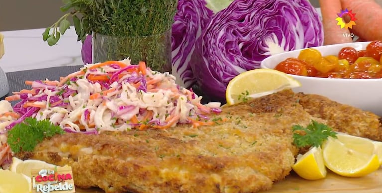 Coco Carreño mostró paso a paso cómo preparar una ensalada coleslaw | Créditos: Captura El Trece