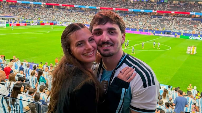 COker y Juli Manzotti (Foto: Instagram @julimanzotti)