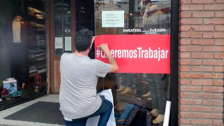Comerciantes marplatenses hicieron un percherazo y piden que puedan abrir sus negocios
