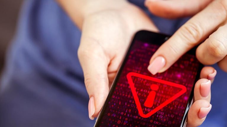 Cómo protegerse de los ciberdelitos en el teléfono celular. Foto: Freepik