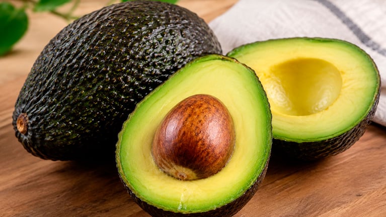 Cómo saber si una palta está lista para comer (Foto IA)