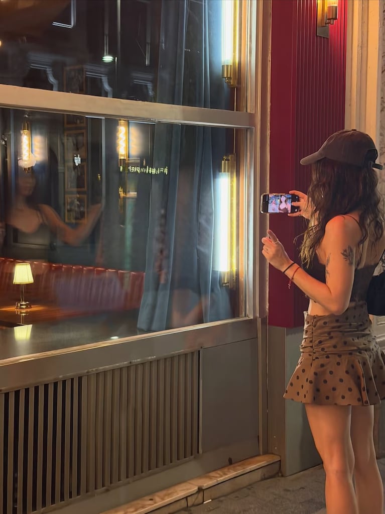 Con su celular en mano, Accardi capturó los momentos destacados de su viaje | Fuente: Instagram