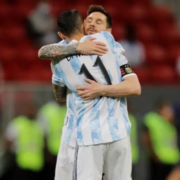 Conmovedor mensaje de Leo Messi a Ángel Di María tras su despedida del París Saint-Germain: "Me confirmaste lo que ya sabía"