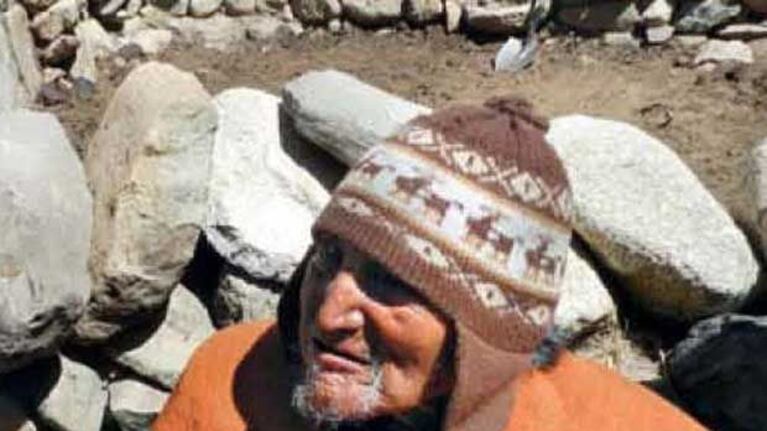 Conocé a Carmelo Flores Laura, el hombre más viejo del mundo. (Foto: revista Gente)
