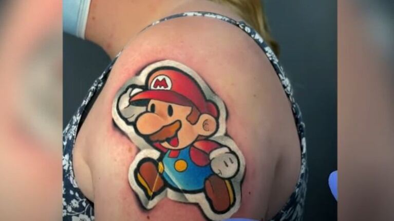 Conoce a Luke Cormier, Mr. Sticker Tattoo, el artista creador de los tatuajes stickers más virales de Internet