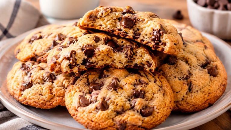 Cookies con chips de chocolate: receta fácil y rápida (foto IA)