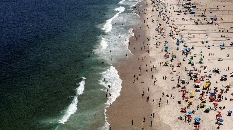 Coronavirus: Brasil suma 6.088.004 personas infectadas. Foto: EFE.