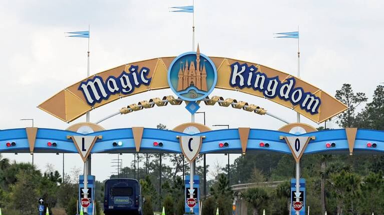 Coronavirus: Disney se reconvierte en un centro de vacunación 