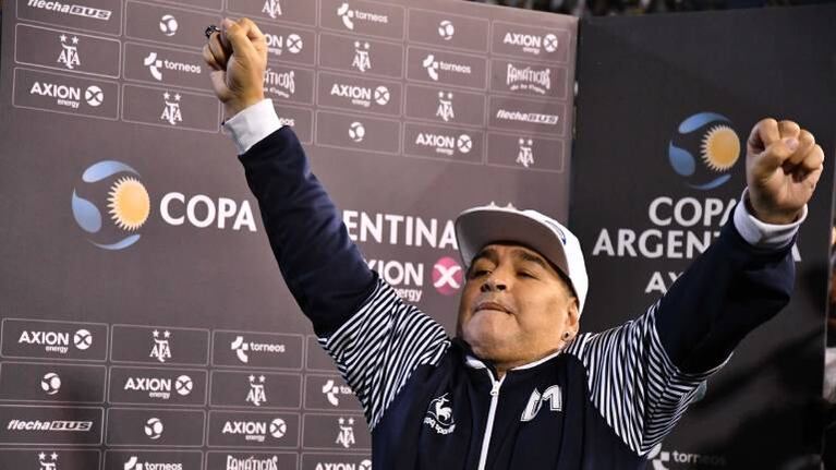 Coronavirus: el médico de Gimnasia cree que Maradona no debería ir a las prácticas por precaución