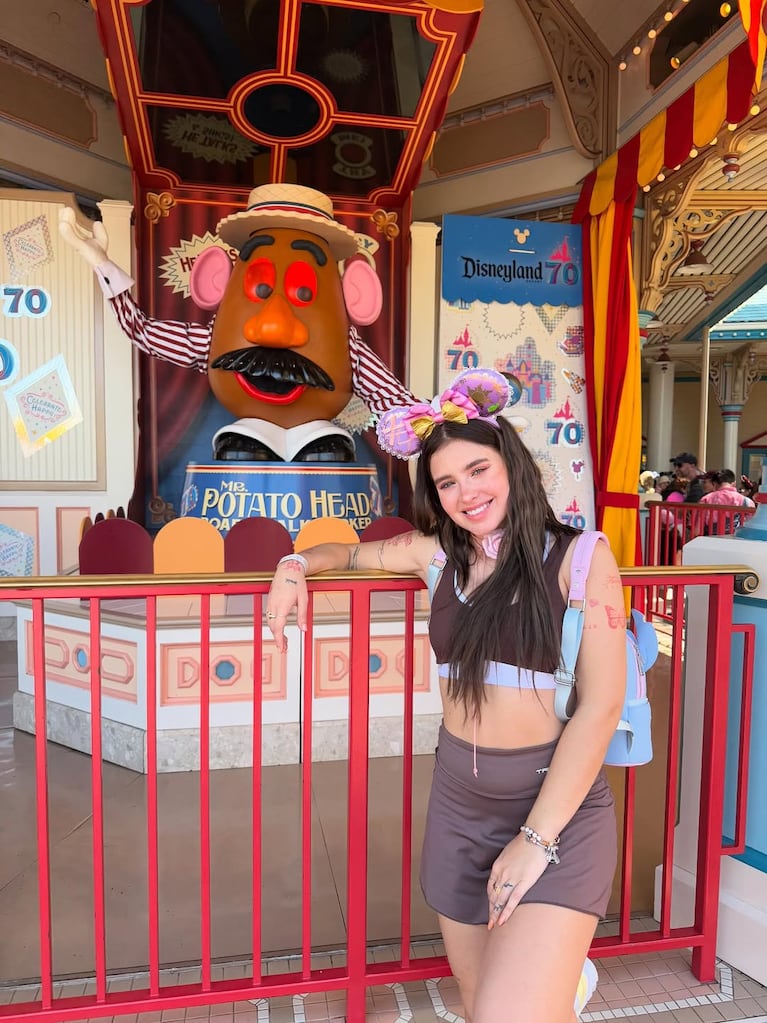 Coti Romero, de viaje en Disney (Foto: Instagram @cotyrommero)
