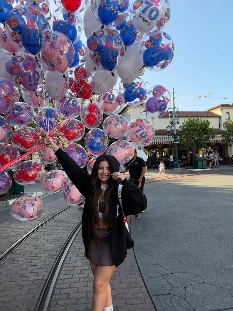 Coti Romero, de viaje en Disney (Foto: Instagram @cotyrommero)