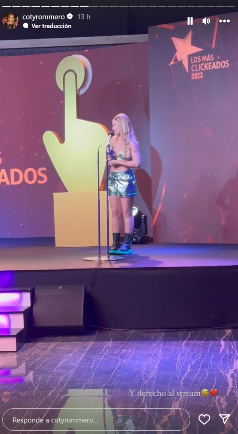 Coti Romero ganó un premio en Los Más Clickeados 2023: el conmovedor momento en el que lo recibe