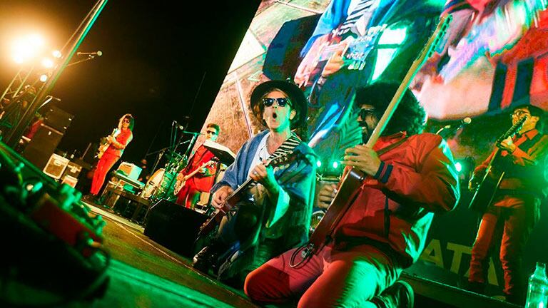 Coti Sorokin y los Brillantes inauguran con un show el Autocine Hipódromo de Palermo