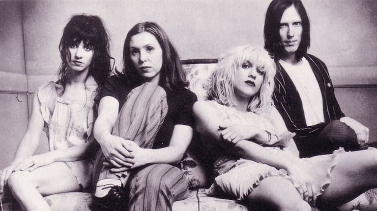 Courtney Love creó la banda Hole a través de un anuncio en una revista