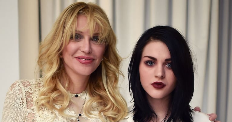 Courtney Love y su hija se enfrentaron a través de Twitter  