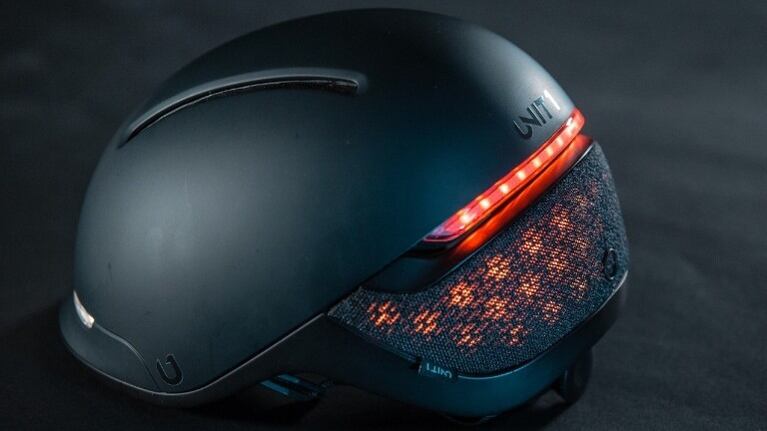 Crean un casco inteligente para ciclistas con detección de caídas y ventilación interna. Foto: DPA.