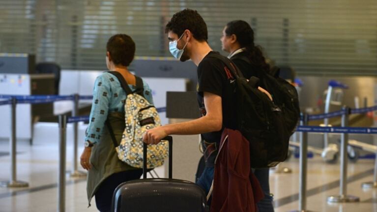 Crece la preocupación: detectan un segundo caso positivo de coronavirus en la Argentina