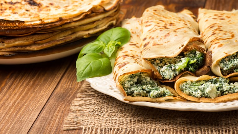 Crepes rellenos de espinacas. Foto; Cucinare.TV.