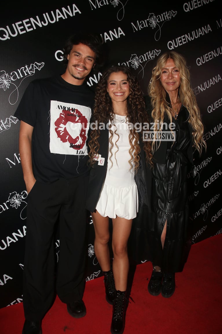 Cris Morena, Mora Bianchi y Ramiro “Toti” Spangerberg en el lanzamiento de la cápsula de Cris Morena por Margarita (Foto: Movilpress).