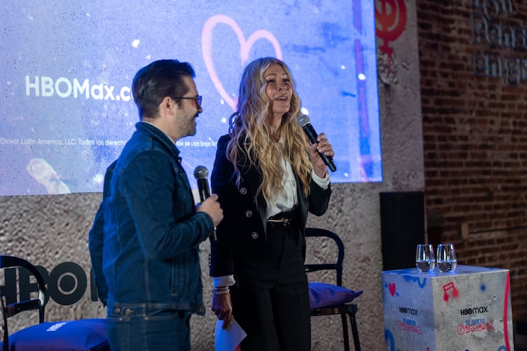 Cris Morena y Felipe Colombo en la presentación de Te quiero y me duele. Foto: Gentileza prensa HBO Max