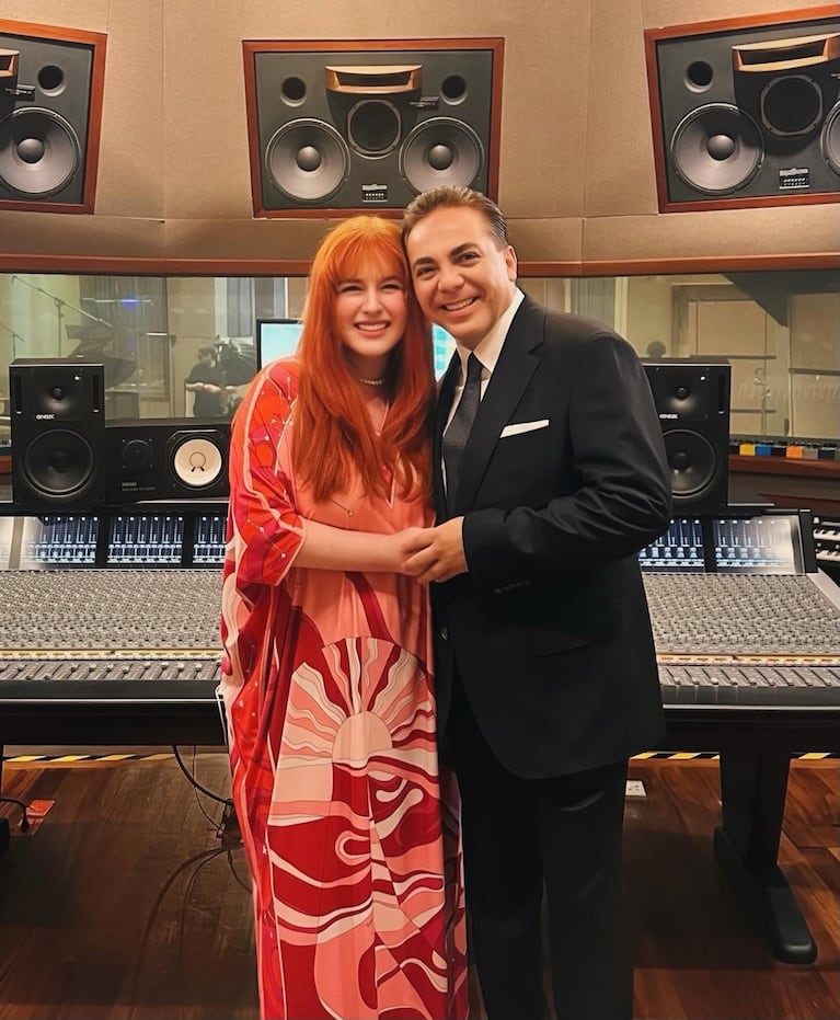 Cristian Castro presentó a su novia en Nueva York: quién es y qué hace Victoria Kühne | Créditos: Instagram @victoriakuhne