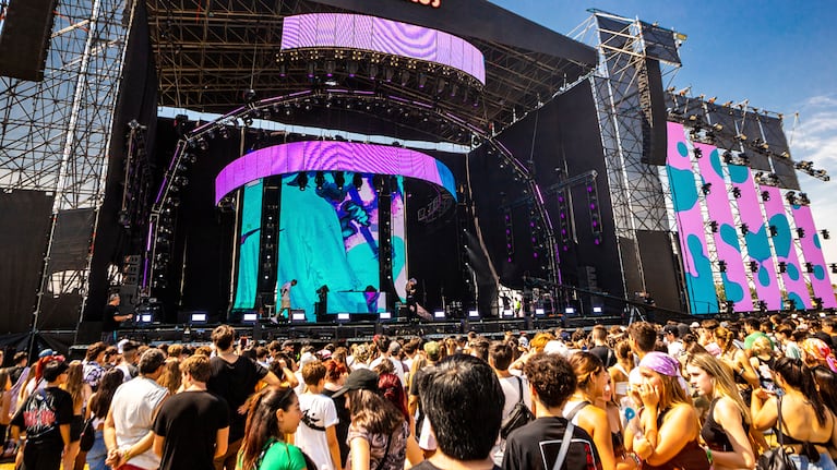 Cristian Castro se bajó del Lollapalooza Argentina 2024: quién lo reemplaza