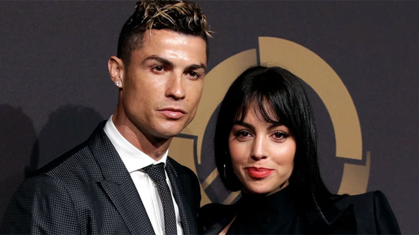 Cristiano Ronaldo y Georgina Rodríguez comunicaron la muerte de uno de los mellizos que esperaban.