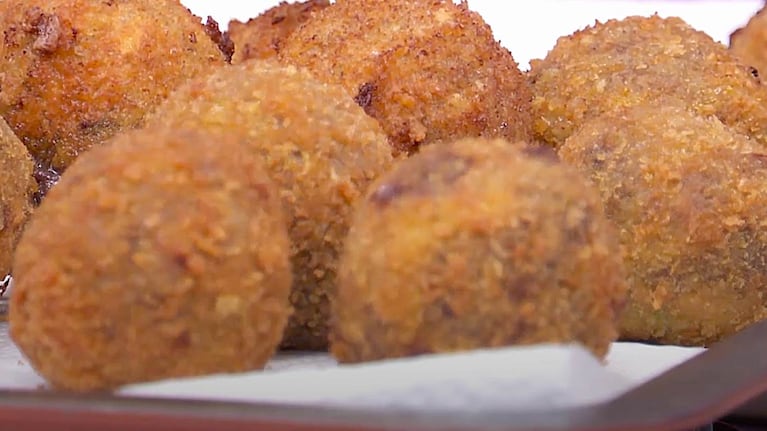 Croquetas de morcilla, por Salva la Cocina. Foto: Cucnare TV