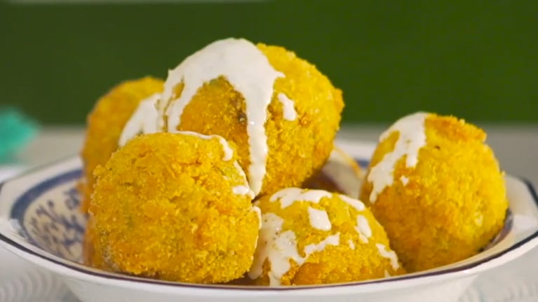 croquetas, fideos, bolognesa