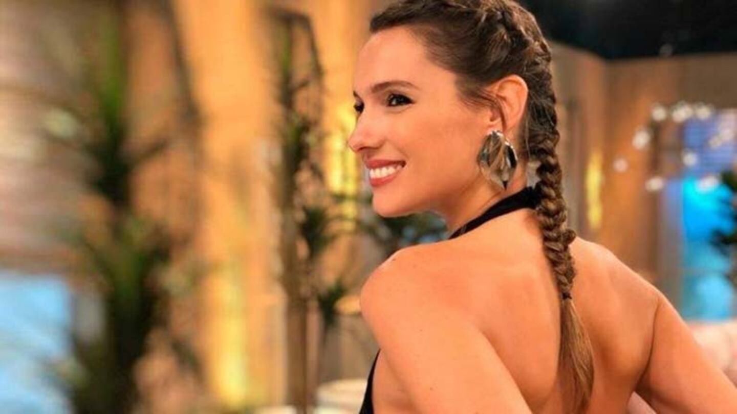 Cuando no está trabajando, Pampita lleva su cabello al natural.