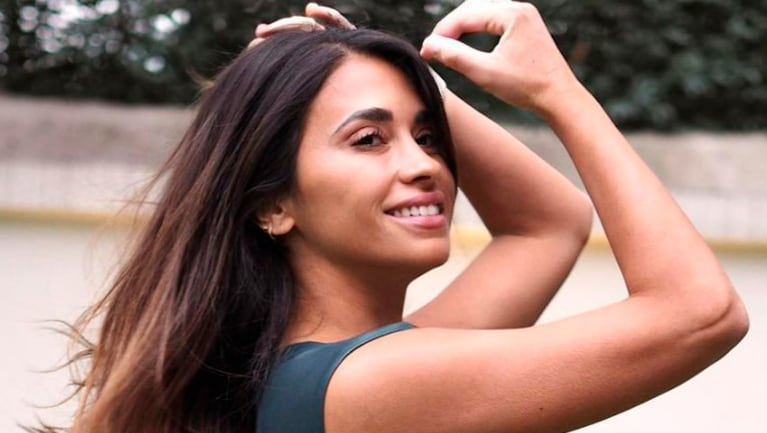 Cuánto sale el lujoso look con el que Antonela Roccuzzo brilló en el cumpleaños de Neymar.