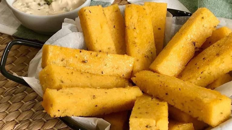 Cuarentena: receta fácil de bastones de polenta al horno