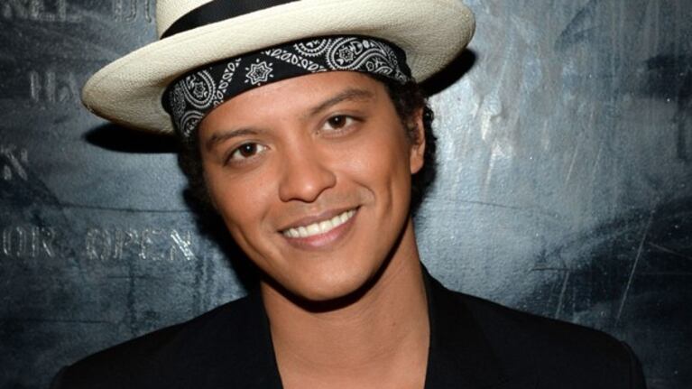 Cuatro tatuajes identifican a Bruno Mars