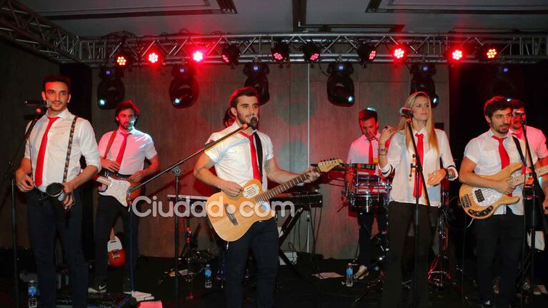 Cumbre de celebridades en la gala a beneficio del Hospital Austral (Fotos: Movilpress).