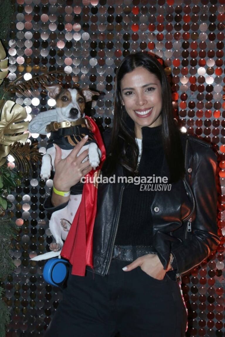 Cumbre de famosos en el cine junto a sus mascotas: Carmen, Moria, Camila Homs y Alex Caniggia con Melody Luz dijeron presente