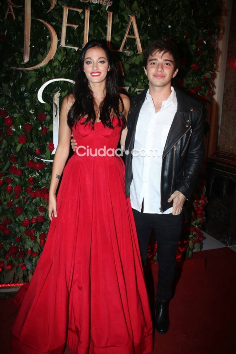 Cumbre de famosos en el estreno de La Bella y la Bestia, el musical que protagoniza Oriana Sabatini