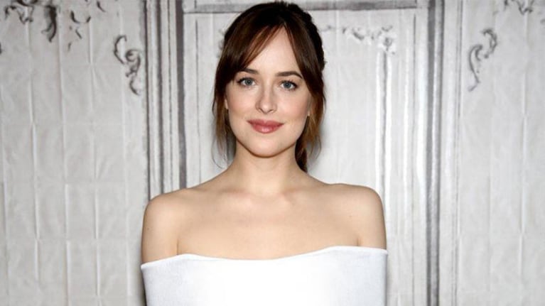Dakota Johnson: sus aires de diva molestaron al elenco de Cincuenta sombras de Grey