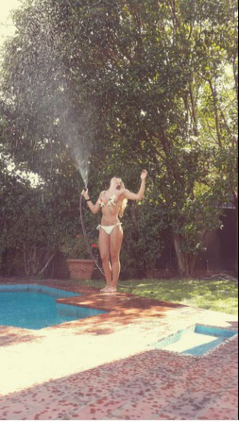 Dallys Ferreira, súper sexy en bikini. (Foto: Twitter)
