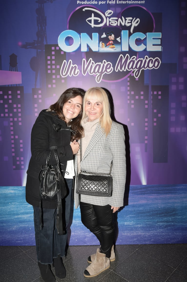 Dalma Maradona y Claudia Villafañe en el estreno de Disney On Ice (Foto: Prensa).