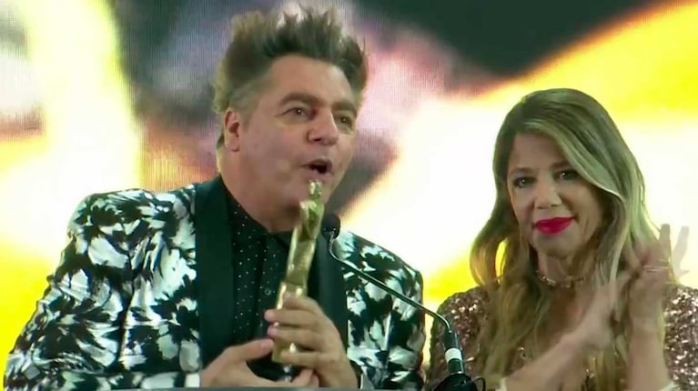 Dani Ambrosino y Nora Brioso en los Martín Fierro Latinos (Foto: América TV)