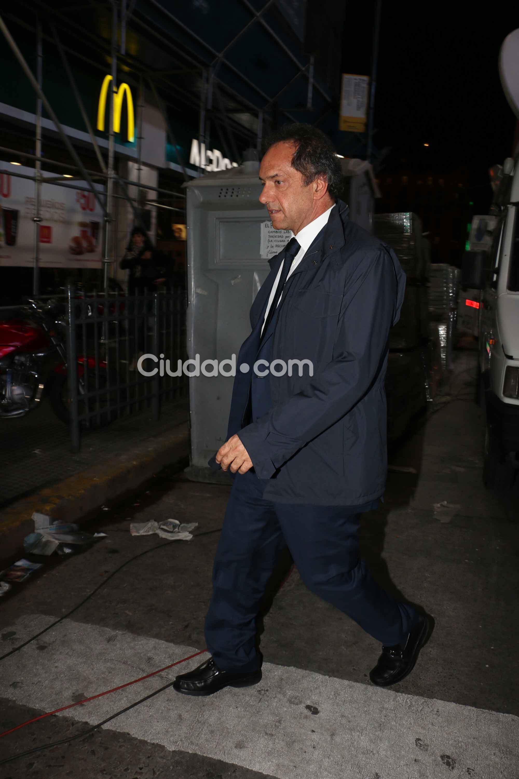 Daniel Scioli, presente en el velorio de Romay (Fotos: Movilpress).